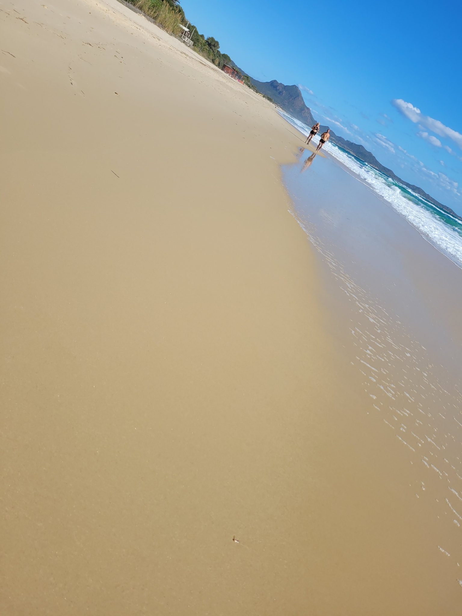 Sabbia chiara e mare